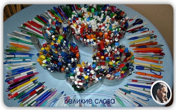 Друзья вКонтакте - как шариковые ручки, 120 штук и только несколько пишут.