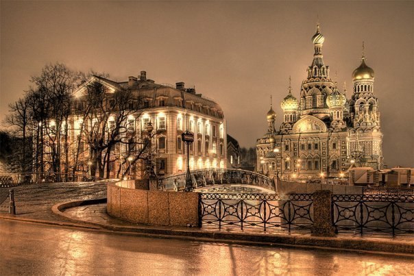 Санкт-Петербург, чарующий вид на Спас на Крови