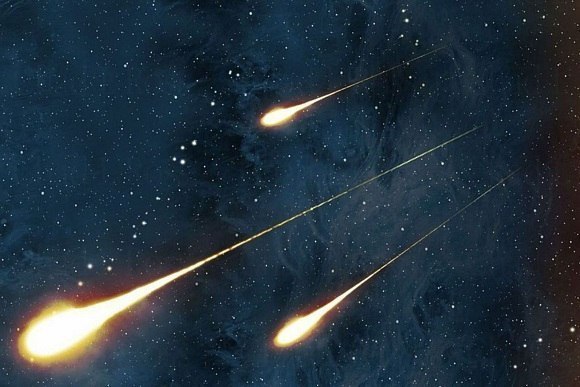 В ночь с 12 на 13 августа жители Земли станут свидетелями самого яркого звездопада, когда за час можно будет увидеть около сотни падающих метеоров. 