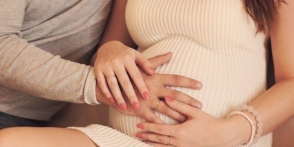А я мечтаю о сыне, чтобы отдать его в спорт , стильно одевать, учить поведению с девочками и чтобы он был красивый, как папа...